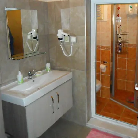 Izmir Alacati'da Ozel Havuzlu Luks Kiralik Villa Cesme