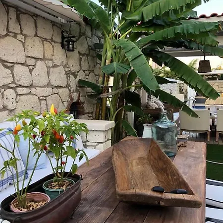 Villa Izmir Alacati'da Ozel Havuzlu Luks Kiralik *