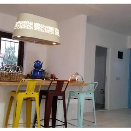 Izmir Alacati'da Ozel Havuzlu Luks Kiralik Villa *